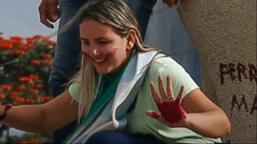 Débora Rodrigues pichou a estátua da Justiça em 8 de janeiro de 2023 